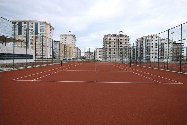 Tenis Kortları Nisan’da Açılıyor