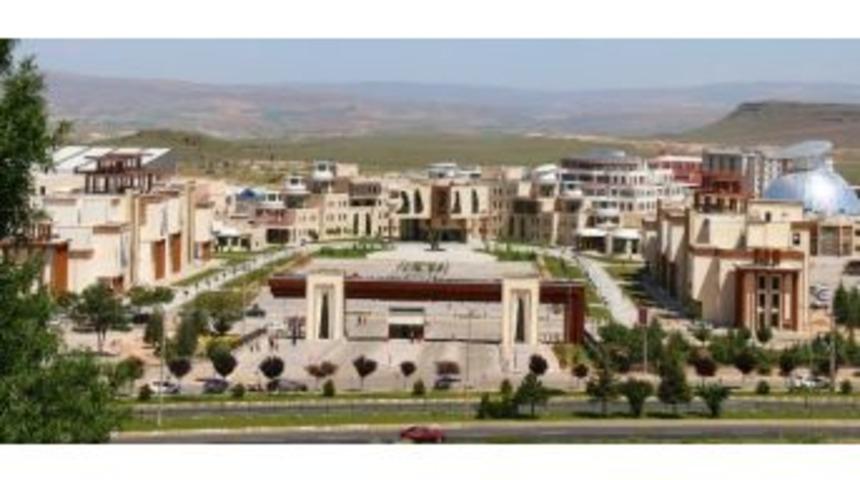 Ne&uuml; İle University Of Oradea İle Erasmus Plus Anlaşması İmzalandı