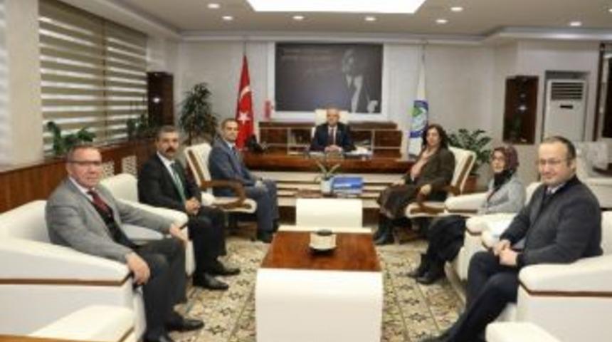 Salihli Yağmur Suyu Projesi İ&ccedil;in G&ouml;r&uuml;şmeler S&uuml;r&uuml;yor