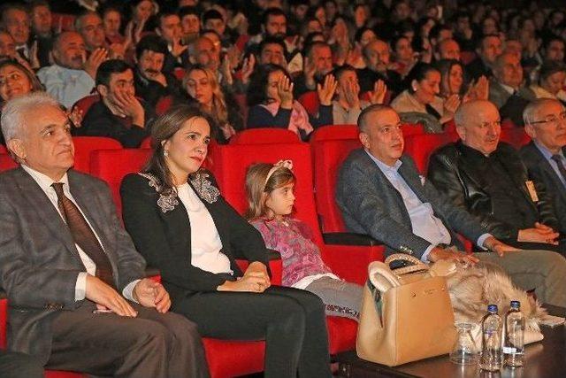 Kıvırcık Ali T&uuml;rk&uuml;leriyle Anıldı 3