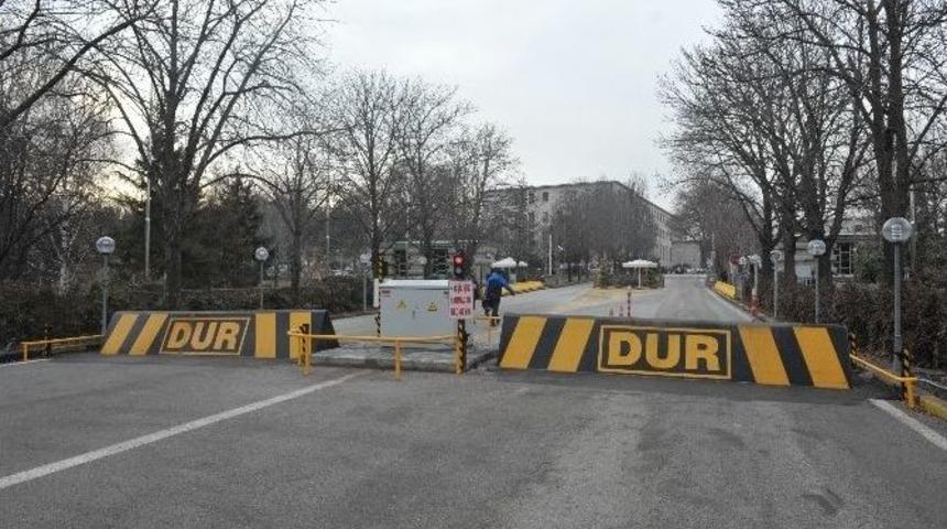 Chp&rsquo;li Vekiller Kaza Yaptı