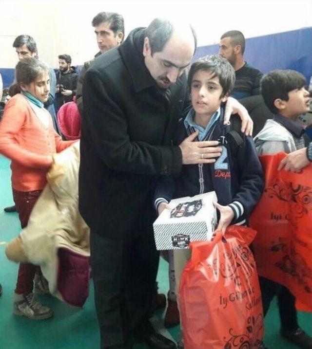 Van&rsquo;da &lsquo;120 Kahraman &Ccedil;ocuk&rsquo; Anısına Yardım 2