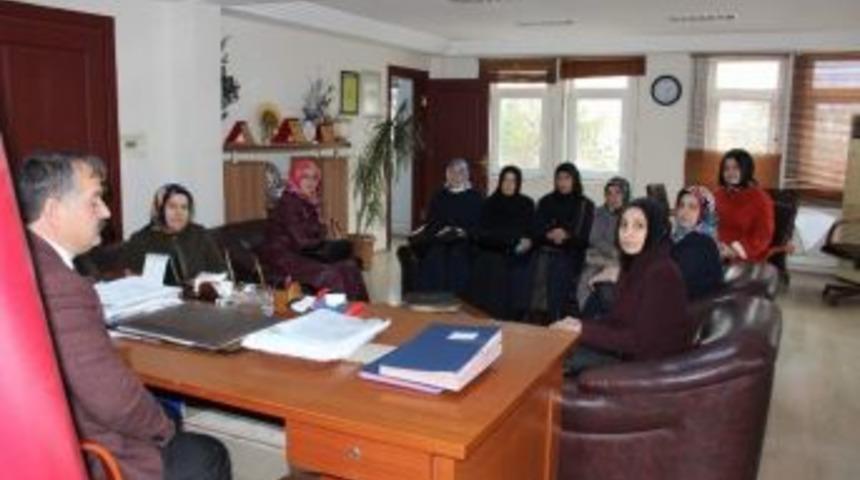 Ak Parti Kadın Kollarından Başkan Karakulluk&ccedil;u&rsquo;ya Ziyaret