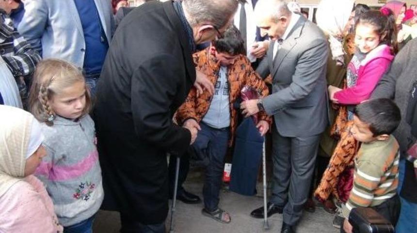 &Ccedil;etinkaya Ailesinden Kilis'teki Yoksullara 4.5 Milyon Liralık Yardım