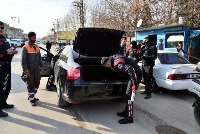 Eroin Satıcısı Huzur Uygulamasında Yakalandı 1