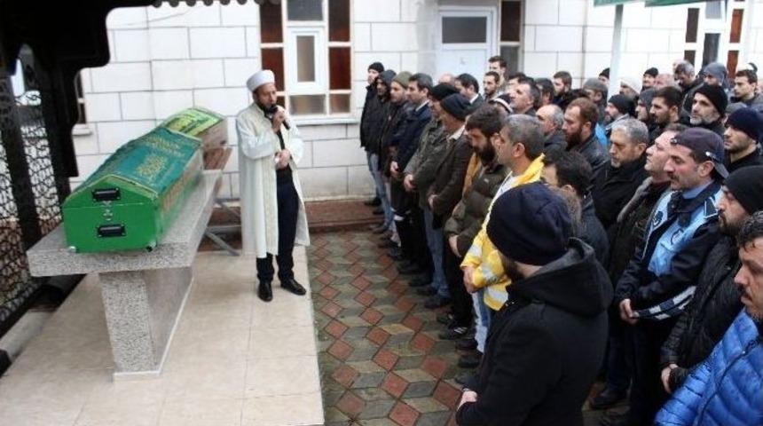 Uzman &Ccedil;avuşun &Ouml;ld&uuml;rd&uuml;ğ&uuml; Baldızı Ve Kayınvalidesi Defnedildi