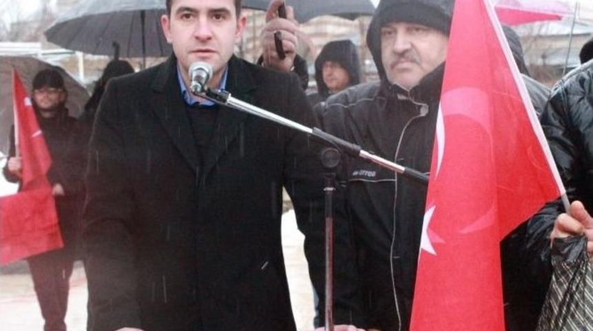 Chp&rsquo;lilerden &lsquo;ayağa Kalkıyoruz&rsquo; Eylemi