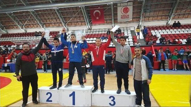 Aydınlı Güreşçiler 8’de 8 Yaptı