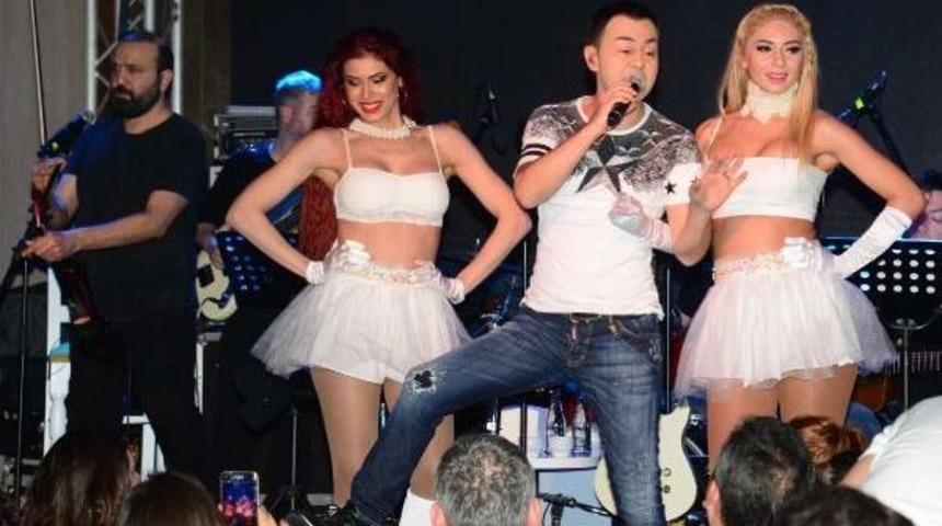 Serdar Orta&ccedil;: Gencecik Karısı Olan 'donald Baba' Bile Sevmiş Evlenmiş