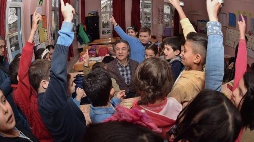 Başkan Ahmet Misbah Demircan: &ldquo;kimsenin Geleceğinden Kaygı Duymadığı Bir Beyoğlu Var&rdquo;