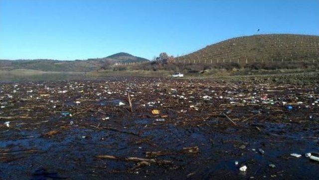 Eriyen Karlar Bayrami&ccedil; Barajı nda Tehlike Yarattı 2
