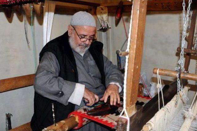 Suriyeli Kilimci, 4 Asırlık Aile Mesleğini Türkiye de Sürdürüyor 2