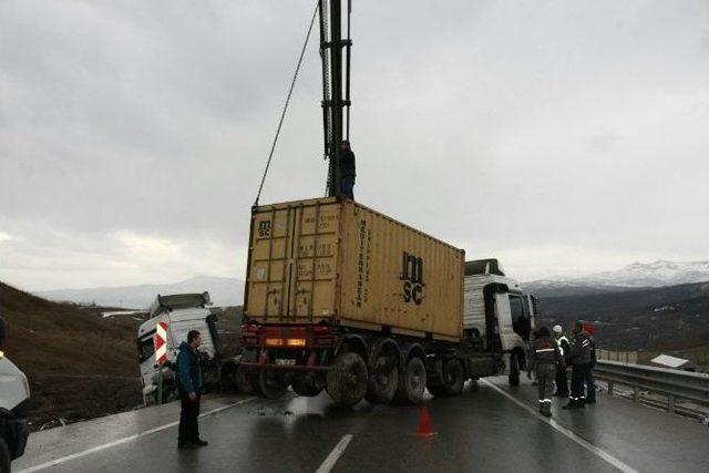 Bursa’da Tır Dehşeti...