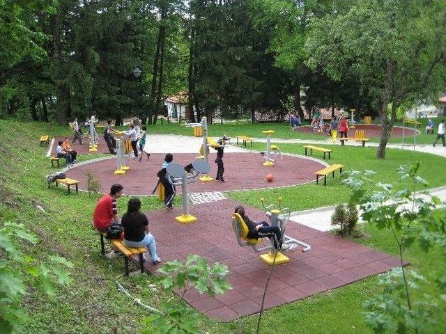 Cemer, D&uuml;nya &Ccedil;ocukları İ&ccedil;in &Uuml;retiyor 1