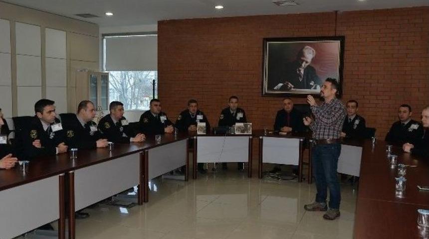 Tepebaşı Belediyesi G&uuml;venlik G&ouml;revlilerine Ateşli Silahlar Ve Patlayıcı Maddelere Karşı &Ouml;nlemler Eğitimi