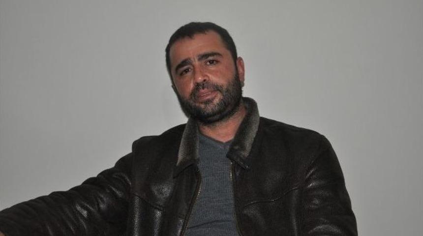 Yaban Domuzlarını Elleriyle Besledi