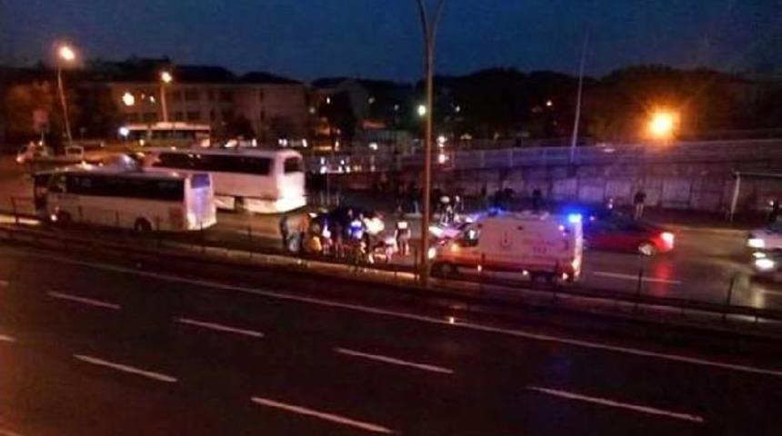 Otob&uuml;sle Servis Aracının Arasında Sıkışarak &Ouml;ld&uuml;