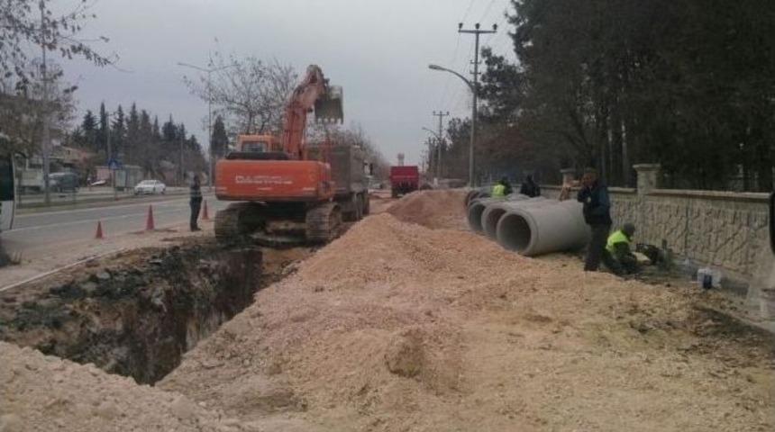 Adıyaman Belediyesi Atat&uuml;rk Bulvarındaki &Ccedil;alışmalarına Hız Verdi