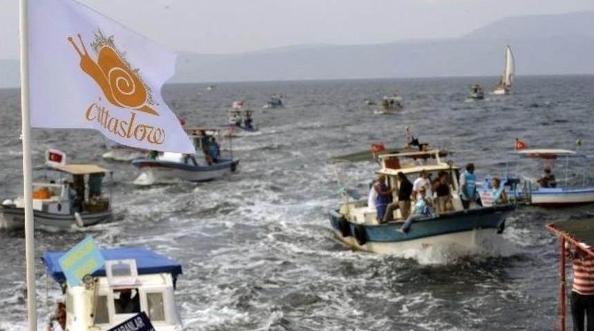 Seferihisar&rsquo;da Yine Balık &Ccedil;iftliği Krizi