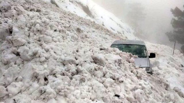 Alanya&rsquo;da Otomobilin &Uuml;zerine &Ccedil;ığ D&uuml;şt&uuml; 2