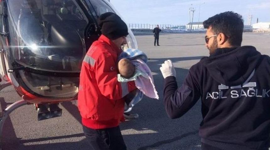 Karaciğer Nakli Yapılacak Bebek Ambulans Helikopterlerle Nakledildi