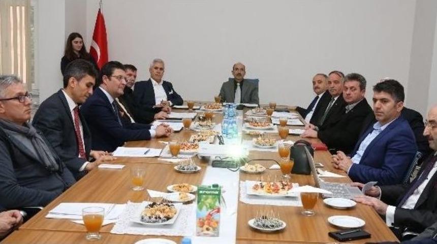 İmzalar Mesleki Eğitimin Geliştirilmesi İ&ccedil;in Atıldı