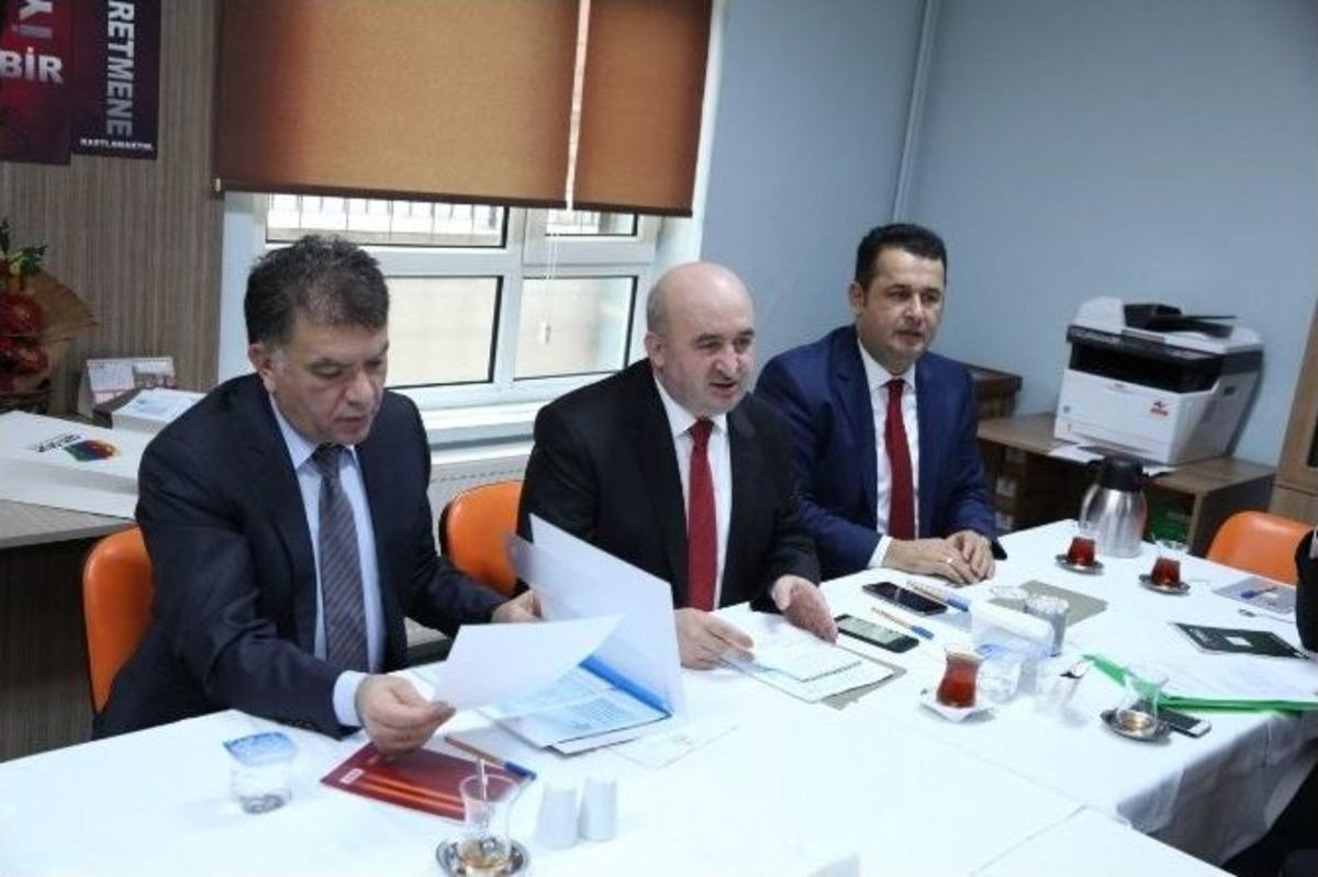 K&uuml;&ccedil;&uuml;k&ccedil;ekmece&rsquo;de Mesleki Eğitimde &Uuml;reten Ve Eğiten İşbirliği