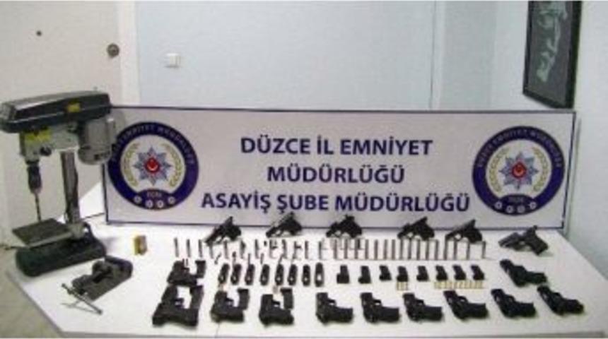 D&uuml;zce&rsquo;de Gelen Yıl 515 S&uuml;r&uuml;c&uuml;n&uuml;n Ehliyetine El Konuldu