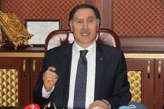 Malko&ccedil;: "bm, Avrupa Ve İslam &Uuml;lkelerinin &Ouml;nemli Bir Kısmı &rsquo;m&uuml;lteciler&rsquo; Konusunda Sınıfta Kaldı" 2