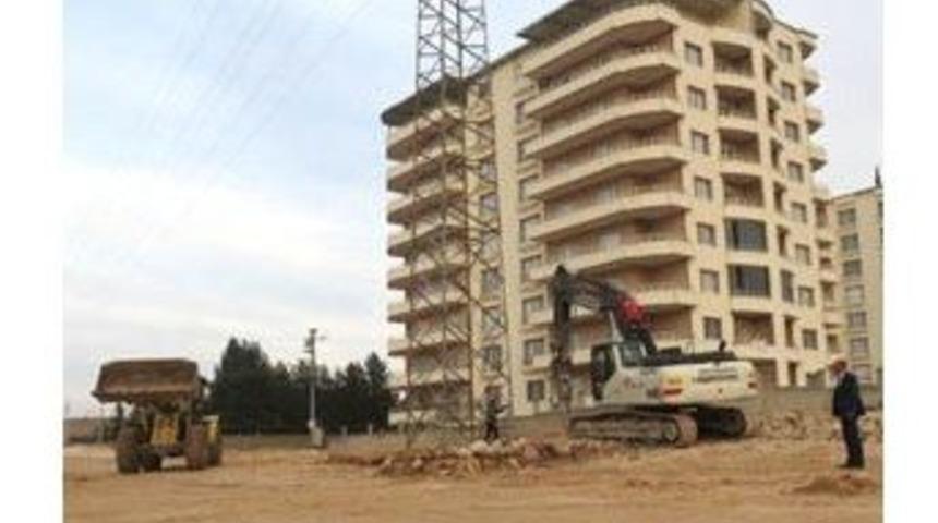 Nusaybin&rsquo;de &Ccedil;amurlu Yol Sıkıntısı Sona Eriyor