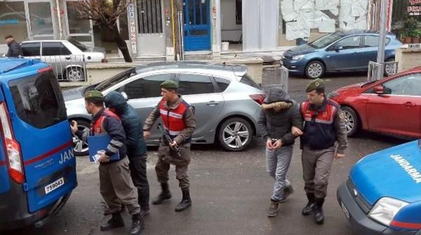 Şehit Ailelerine 'konut Yardımı' Yalanıyla Dolandırıcılık Yapan 2 Kişi Yakalandı