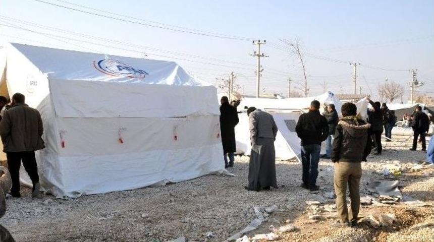 Suriyeli M&uuml;ltecilerin Yeni &Ccedil;adır Sevinci