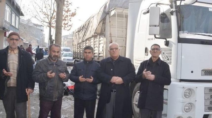 Gen&ccedil;&rsquo;ten Halep&rsquo;e 1 Tır Daha Yardım G&ouml;nderildi