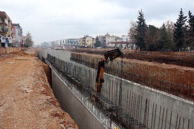 D&uuml;den Katlı Kavşak&rsquo;taki &Ccedil;alışmalar S&uuml;r&uuml;yor 1