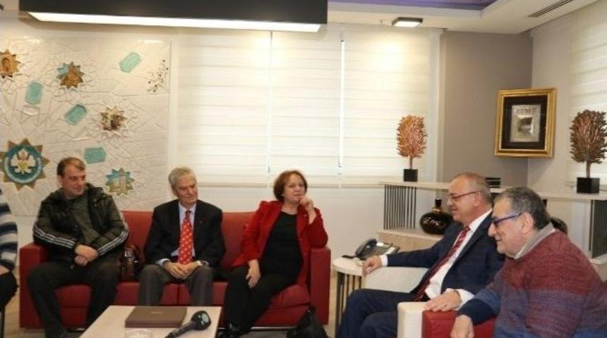 Başkan Erg&uuml;n, İzmir Gazeteciler Cemiyeti&rsquo;ni Ağırladı