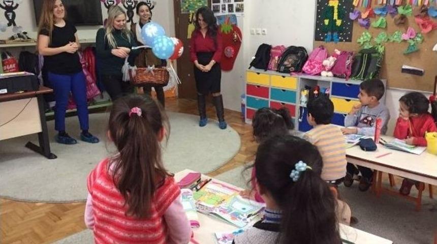 Kardeş Okula D&ouml;nem Sonu Hediyesi G&ouml;nderdiler