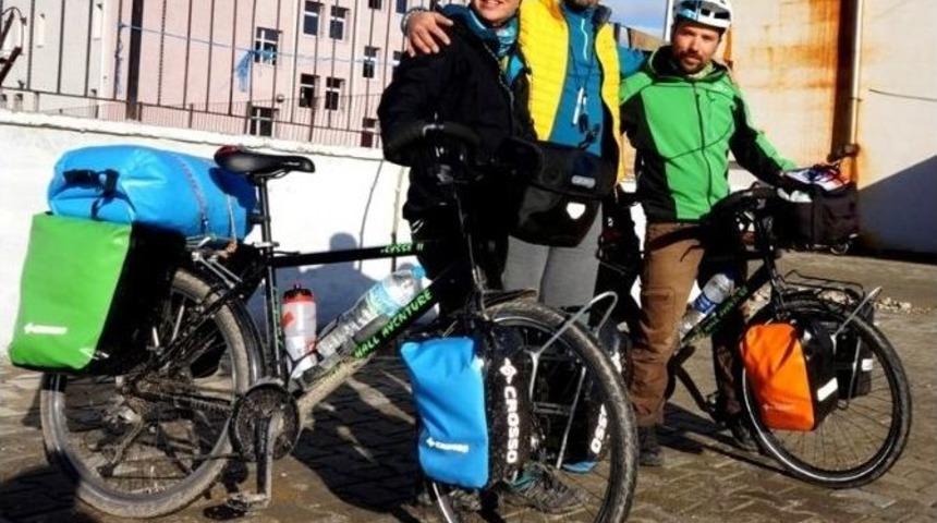 D&uuml;nya Turuna &Ccedil;ıkan Fransız Bisiklet&ccedil;iler Sarıg&ouml;l&rsquo;e Uğradı