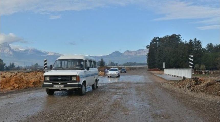 G&ouml;ksu &Ccedil;ayı K&ouml;pr&uuml;s&uuml; Ara&ccedil; Ge&ccedil;işine A&ccedil;ıldı