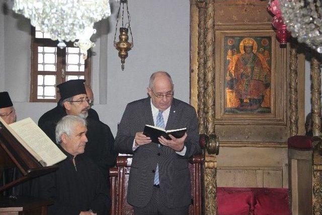 Metropolit İ&ccedil;in İsim Ayini D&uuml;zenlendi 1