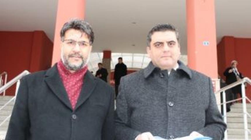 İzmit Belediye Meclis &Uuml;yesi H&uuml;rriyet Gazetesi&rsquo;ne Tazminat Davası A&ccedil;tı