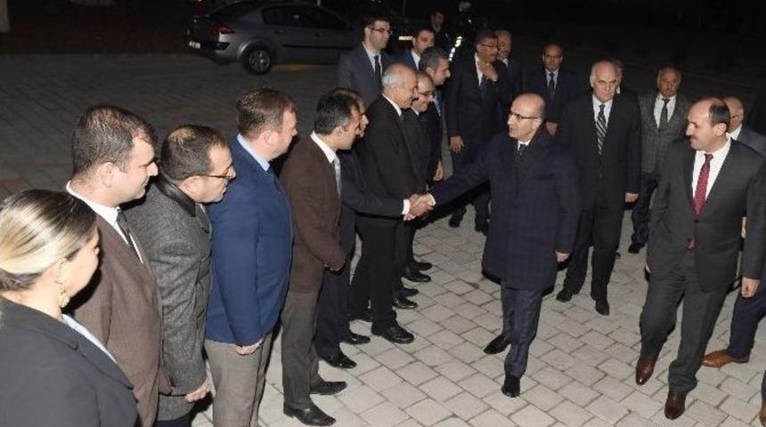 Vali Demirtaş, İl Gıda Tarım Ve Hayvancılık Müdürlüğü’nden Brifing Aldı