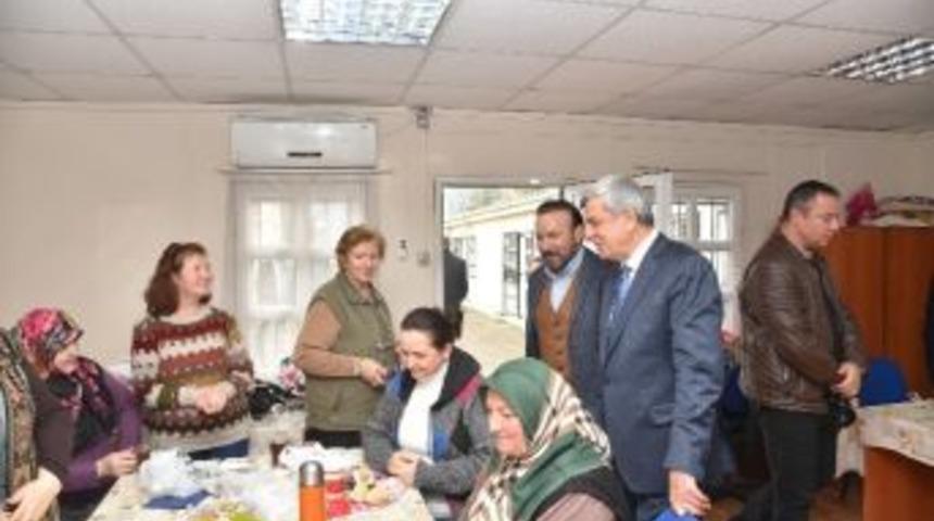 Başkanlardan, İzmek’e Ziyaret