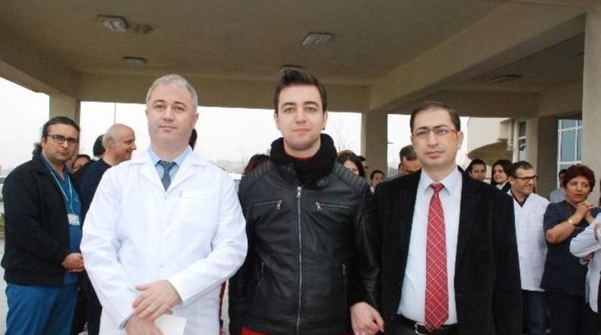 Sağlık &Ccedil;alışanı Rehin Alındı