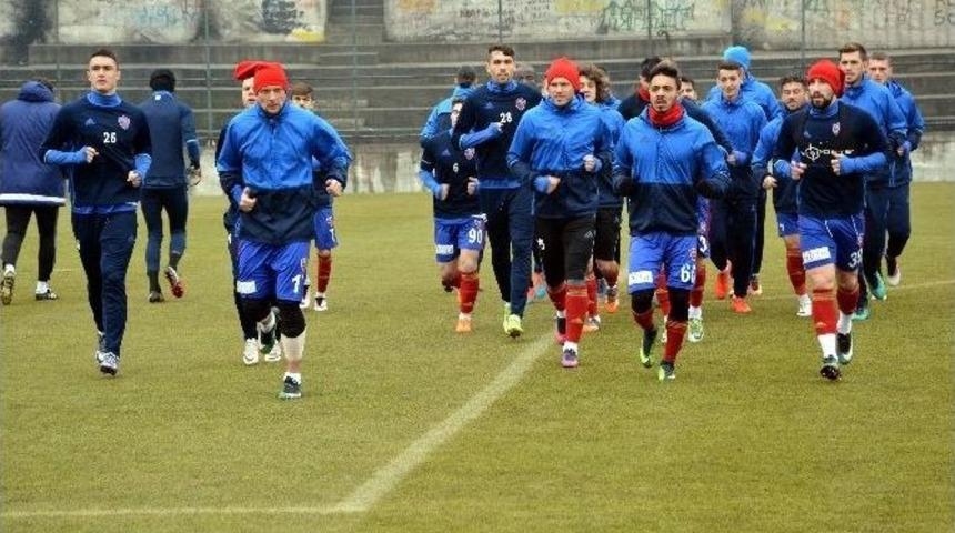 Tolga G&uuml;l: "afrika Kupası En &Ccedil;ok Zararı Bize Veriyor"