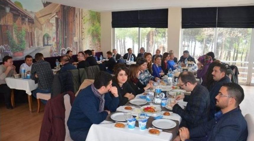 Fatsalı Gen&ccedil;ler Okuyor Projesi