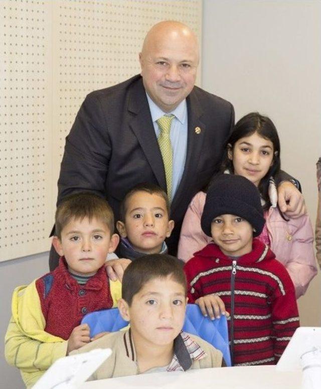 Terzioğlu: "suriyeliler Yeni Hayatlarına Turkcell’le Uyum Sağlıyor" 1