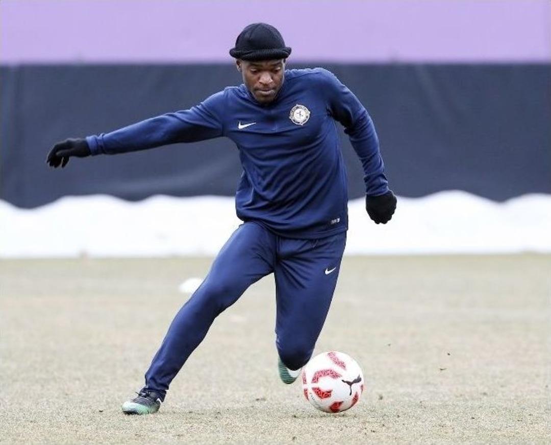 Osmanlıspor&rsquo;un Yeni Transferi İlk Antrenmanına &Ccedil;ıktı