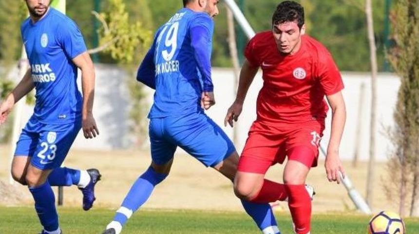 Antalyaspor, Antrenman Ma&ccedil;ını Kazandı