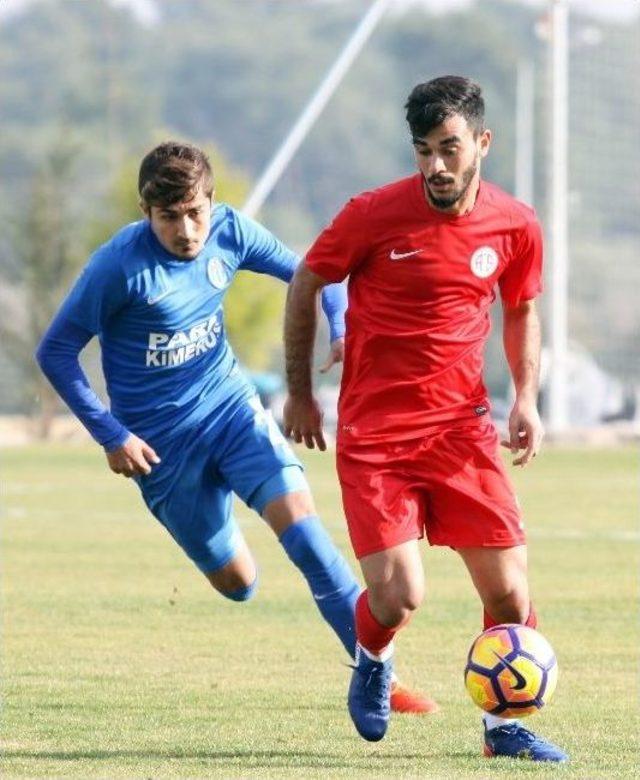 Antalyaspor, Antrenman Maçında Kemerspor 2003’ü Yendi 1