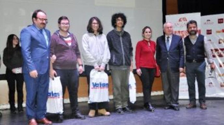 Girişimci &Ouml;ğrenciler &lsquo;akıllı Ev&rsquo; Tasarladı